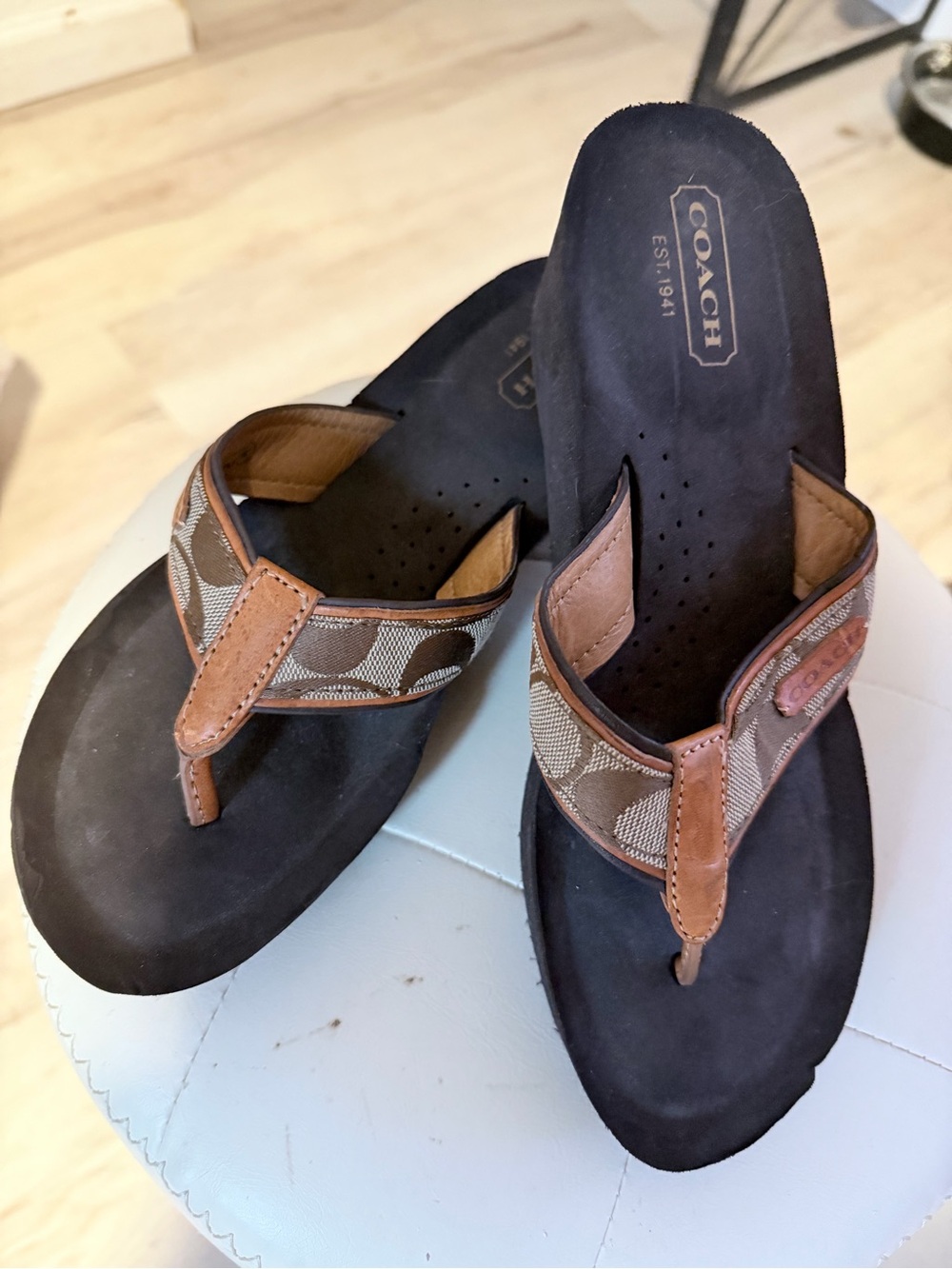 Coach Women’s Black Footbed Brown Signature Canvas Thong Sandals